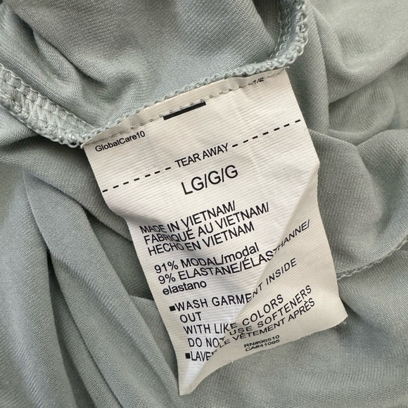 Women's Under Armour Modal Shirt - Picture 3 of 3